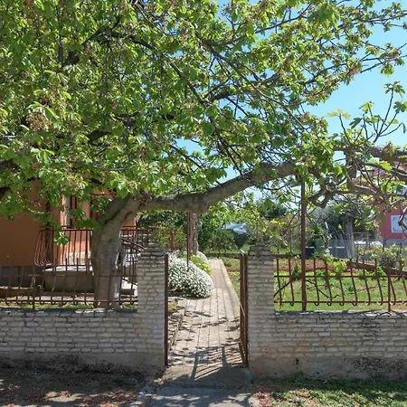 With Parking Space - 20822 Apartment Fazana