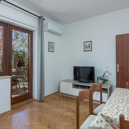 With Parking Space - 20822 Apartment
